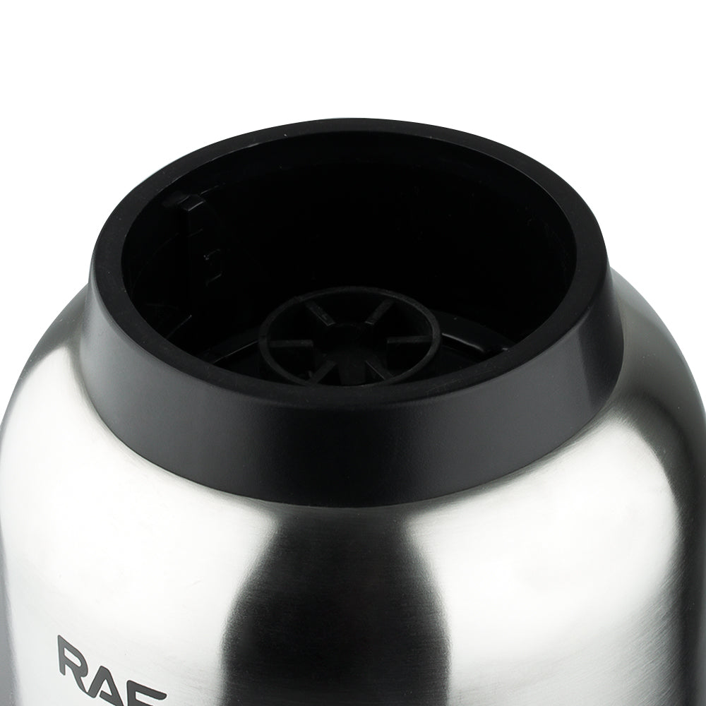 Close-up van de roestvrijstalen basis van de RAF Elektrische Blender met stevig ontwerp