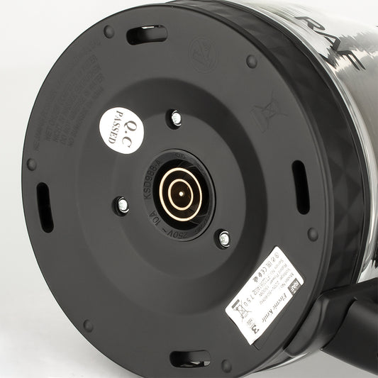 Onderkant van de RAF Elektrische Waterkoker met een 360 graden draaibare basis en verborgen verwarmingselement