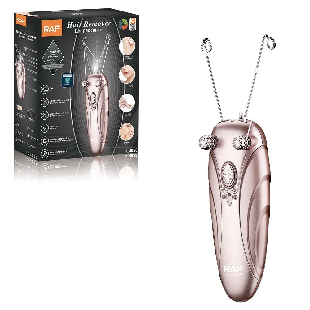 Roze RAF Epilator samen met de verpakking op een witte achtergrond, toont het stijlvolle ontwerp en de bijbehorende doos.